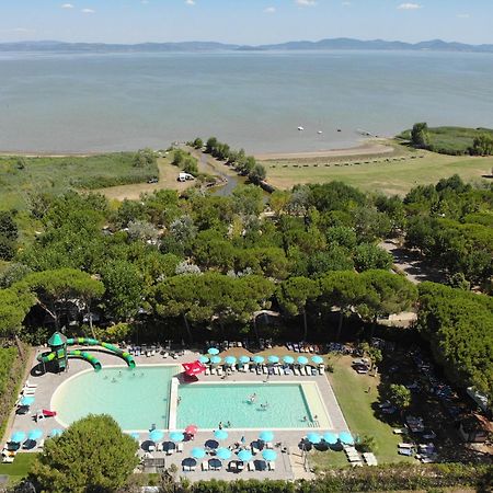 Camping Badiaccia Village Castiglione del Lago Exterior photo