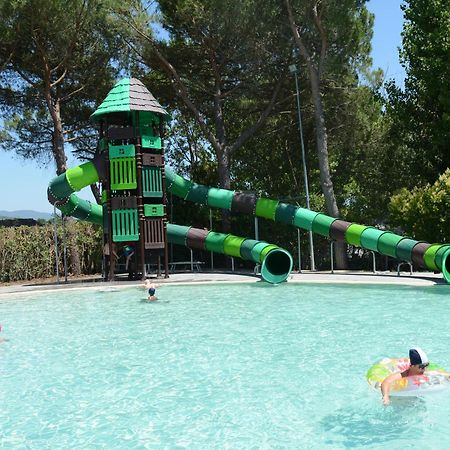 Camping Badiaccia Village Castiglione del Lago Exterior photo
