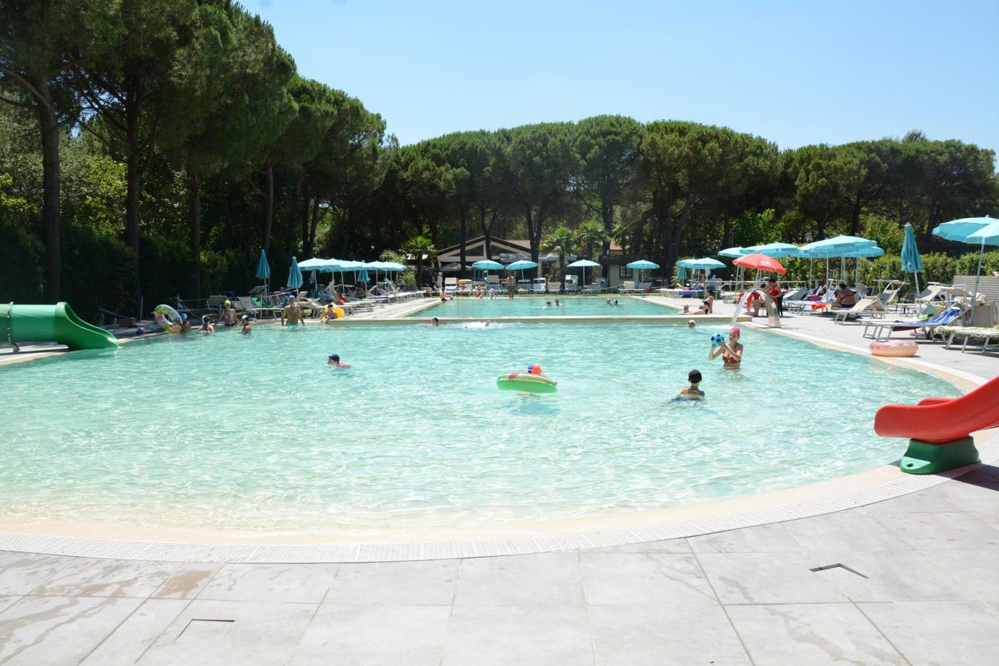 Camping Badiaccia Village Castiglione del Lago Exterior photo