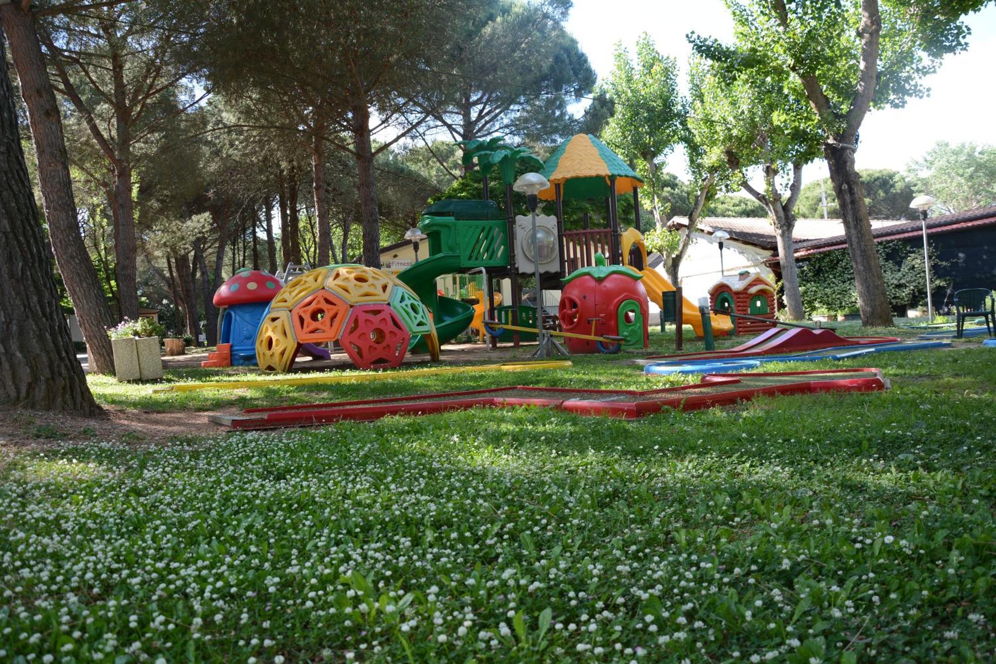 Camping Badiaccia Village Castiglione del Lago Exterior photo